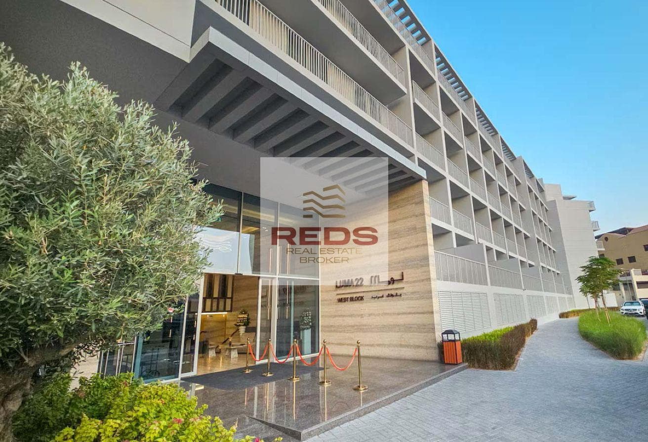 Furnished! High End! Modern Studio! Ready to Move!